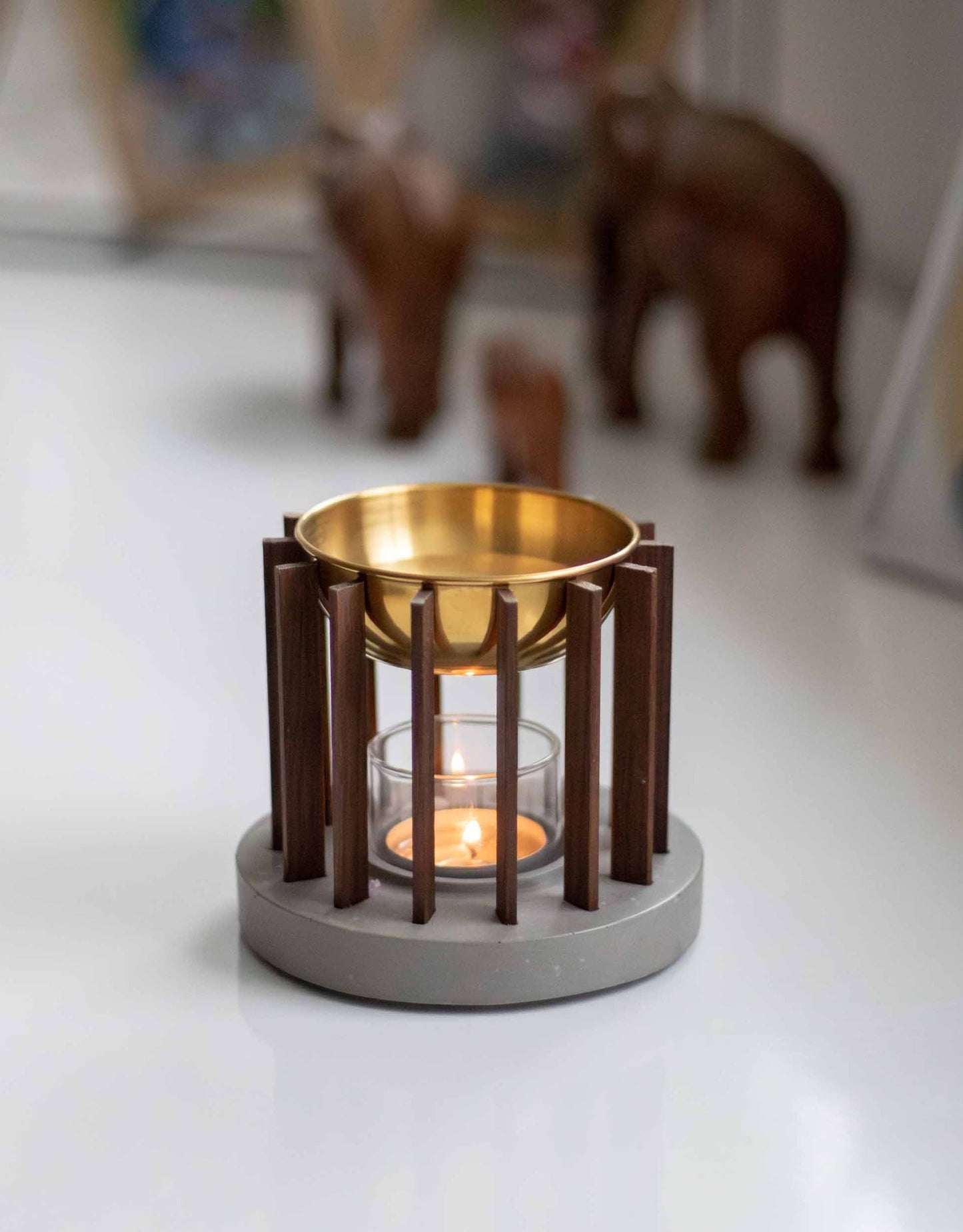 Molika Duftlampe - Nussbaum und Beton (Nussbaum/Grau)